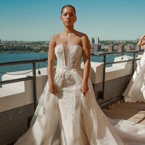 Elizabeth Lee Bridal Luxe Wedding Gown-Jolie- NEW w/ Tags Retail $4700 size 6